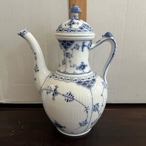 Royal Copenhagen Fluted Half Lace Small Coffee Pot & Lid